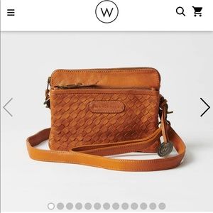 The Wanderers Travel Co BURANO crossbody inTan-removable straps.  100% leather